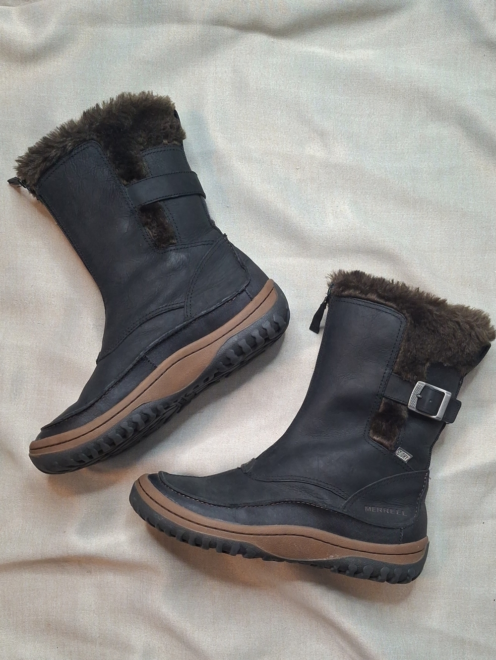 Merrell Black Winter Fur-Trim Pull-On Boots with Buckle